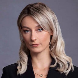 Olcay Yusufoğlu as Serap Şenlik
