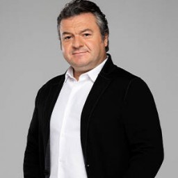 Çağlar Çorumlu as Mehmet Ali Pamuk