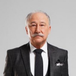 Altan Erkekli as Erdoğan Vardar