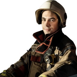 Burak Berkay Akgül as İlker