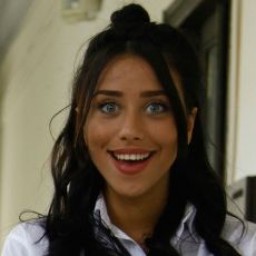Zeynep Alkan as Emel (Emoji)