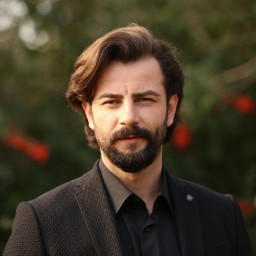 Gökberk Demirci as Emir Tarhun