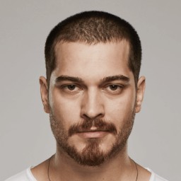 Çağatay Ulusoy as Sarp