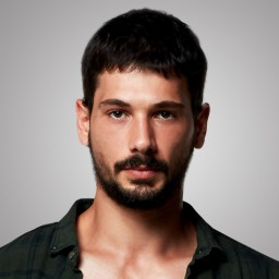Deniz Can Aktaş as Yusuf Eren