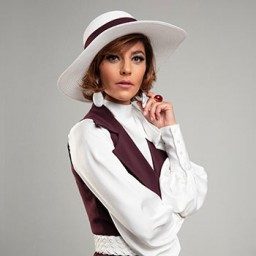 Seda Akman as Feraye Kargı