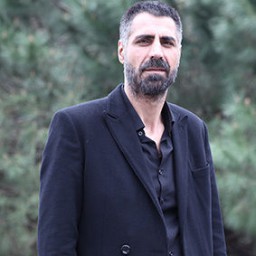 Kenan Çoban as Fahri