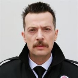 Çağdaş Onur Öztürk as Oktay Boran