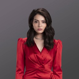 Melisa Aslı Pamuk as Yasemin