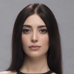 Melike İpek Yalova as Cevher Akışık