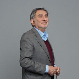 Ali Meriç as İsmail Şimşek