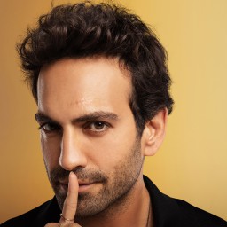 Buğra Gülsoy as Tolga