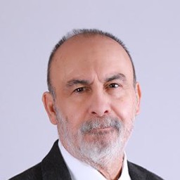 Yaşar Üzer as Süleyman Akdemi̇r